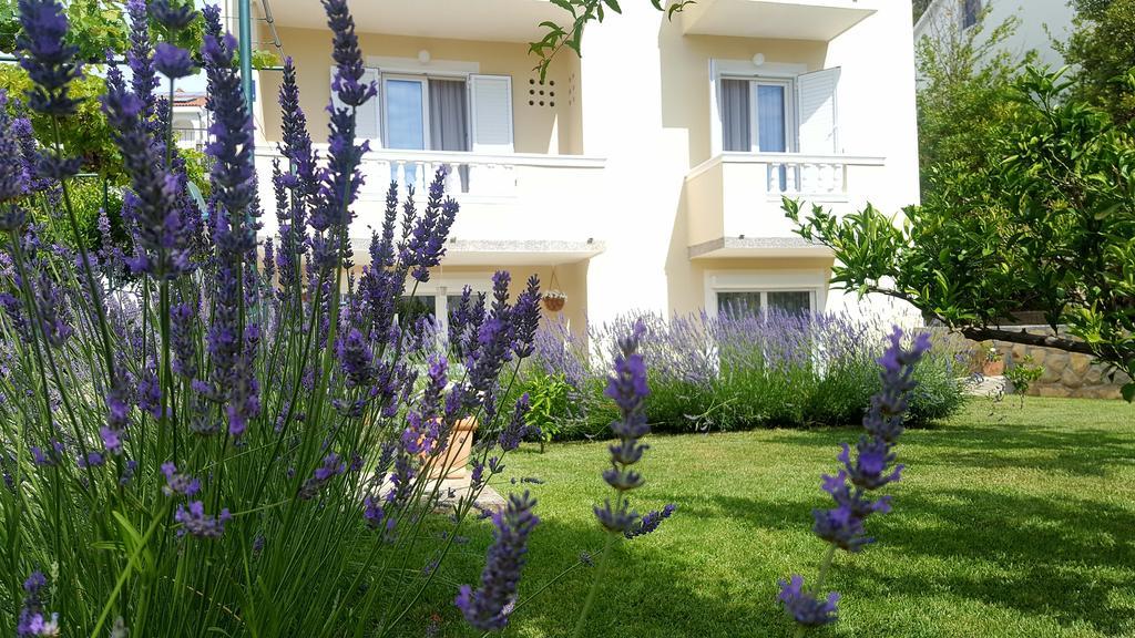 Apartment Branka Banjol Εξωτερικό φωτογραφία