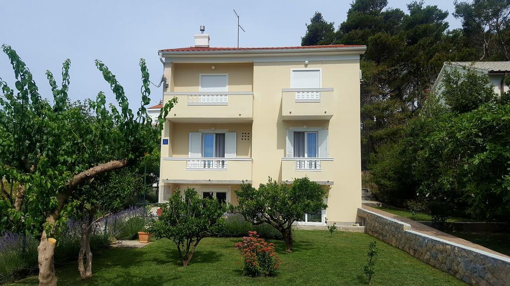 Apartment Branka Banjol Εξωτερικό φωτογραφία